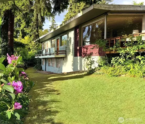 4329 86th Avenue SE Mercer Island WA 98040