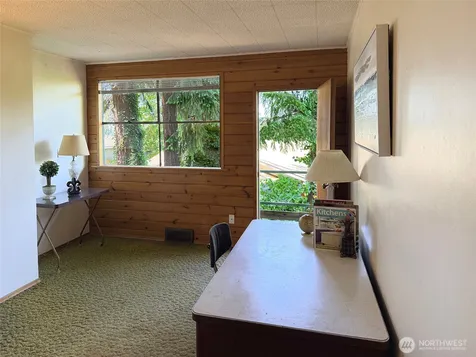 4329 86th Avenue SE Mercer Island WA 98040