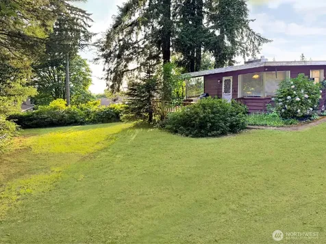 4329 86th Avenue SE Mercer Island WA 98040