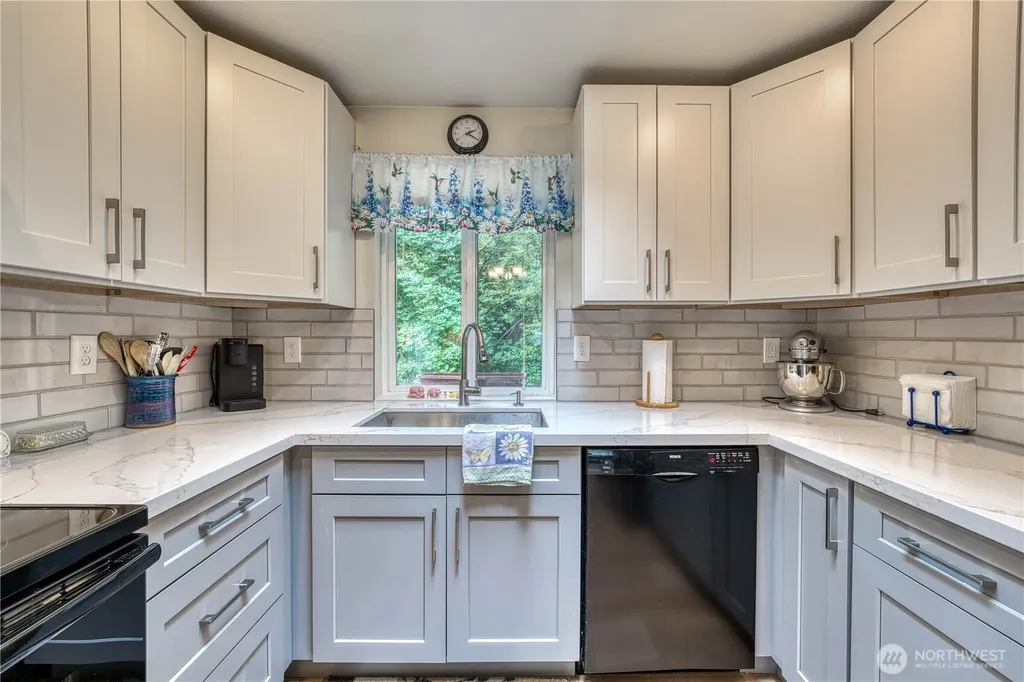 6314 Sehmel Drive NW Gig Harbor WA 98332