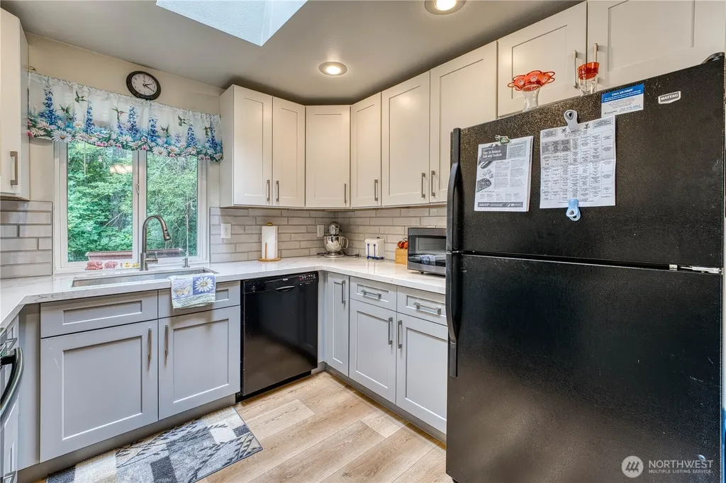 6314 Sehmel Drive NW Gig Harbor WA 98332