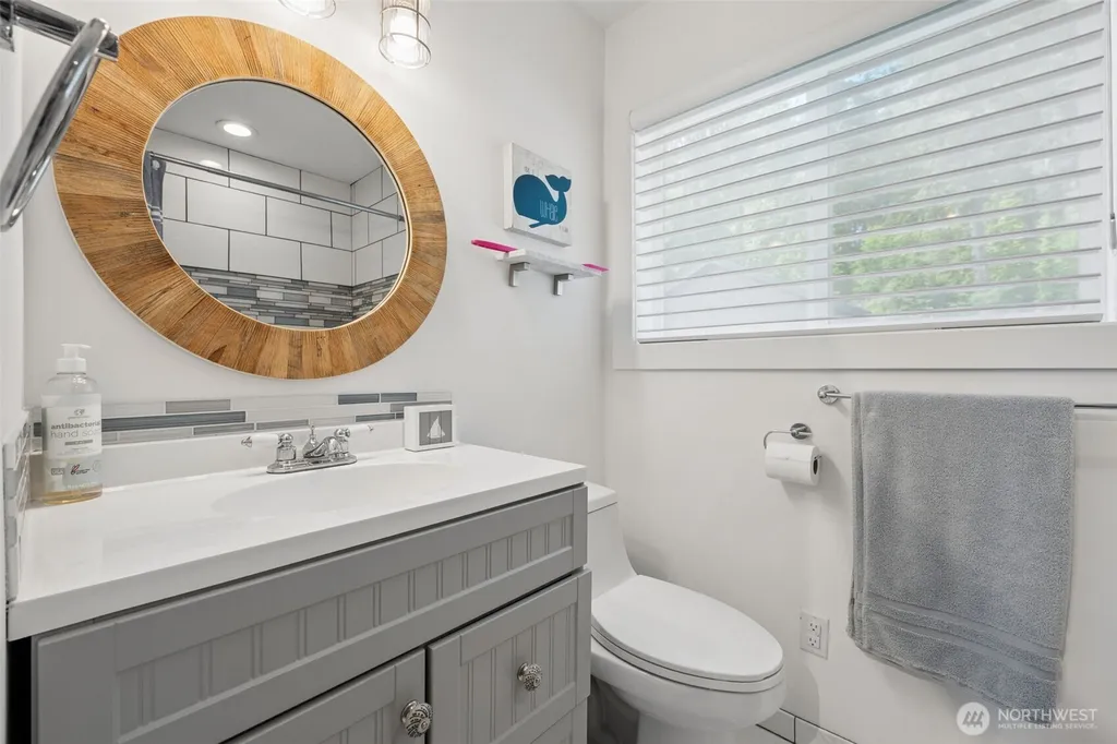 2370 E State Route 3 Shelton WA 98584