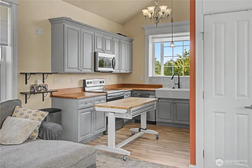 493 Ocean Spray St SW Ocean Shores WA 98569