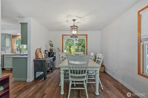 1273 NE Riksen Way Oak Harbor WA 98277