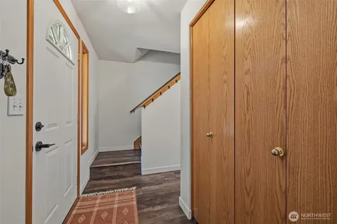 1273 NE Riksen Way Oak Harbor WA 98277