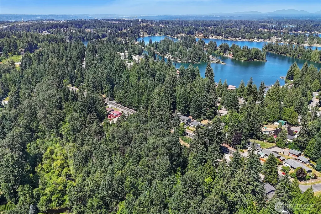 4302 W Tapps Drive E Lake Tapps WA 98391