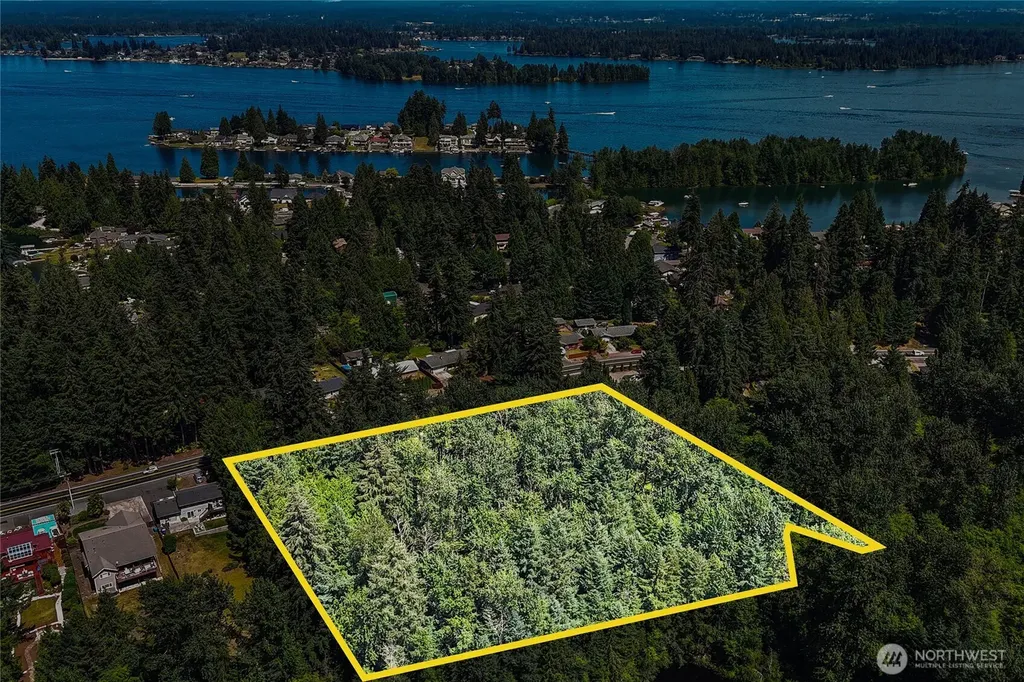 4302 W Tapps Drive E Lake Tapps WA 98391