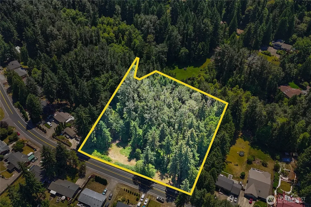 4302 W Tapps Drive E Lake Tapps WA 98391