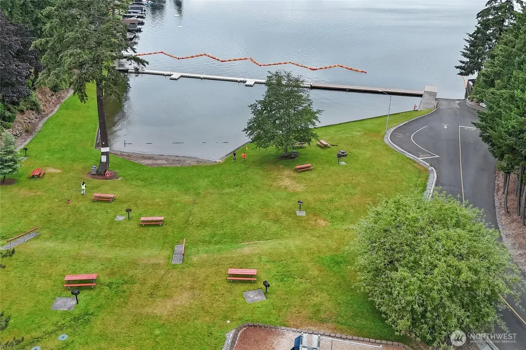 4302 W Tapps Drive E Lake Tapps WA 98391
