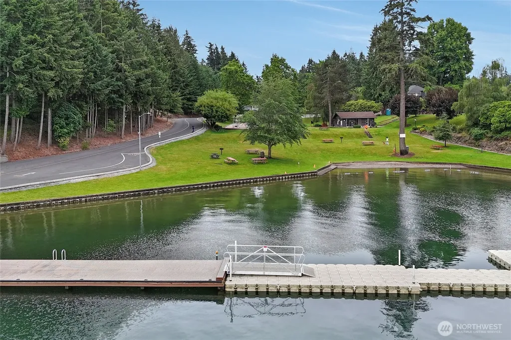 4302 W Tapps Drive E Lake Tapps WA 98391