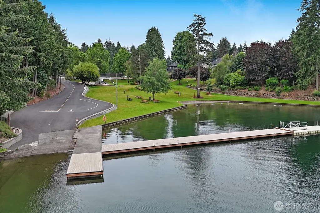 4302 W Tapps Drive E Lake Tapps WA 98391