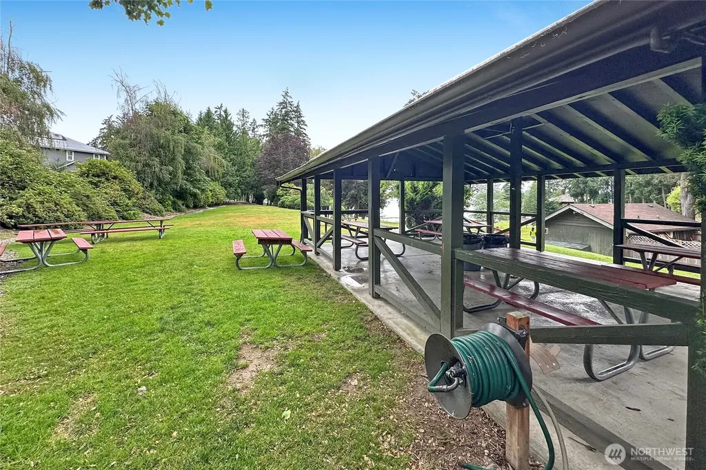 4302 W Tapps Drive E Lake Tapps WA 98391