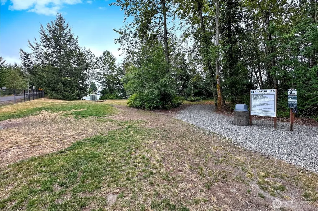 4302 W Tapps Drive E Lake Tapps WA 98391