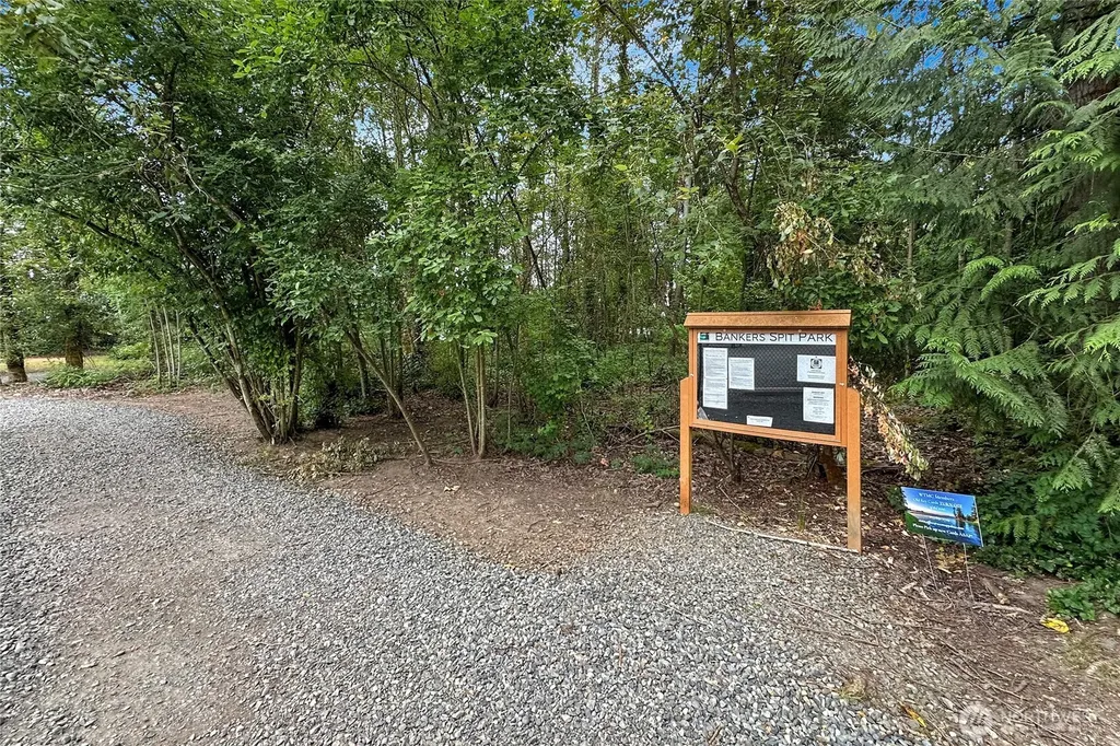 4302 W Tapps Drive E Lake Tapps WA 98391