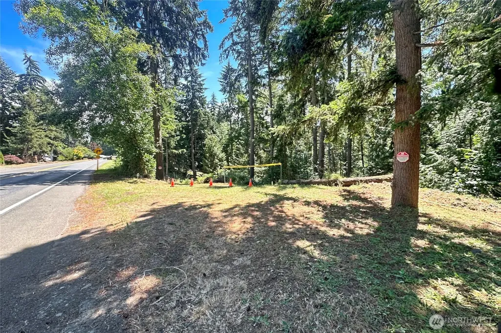 4302 W Tapps Drive E Lake Tapps WA 98391