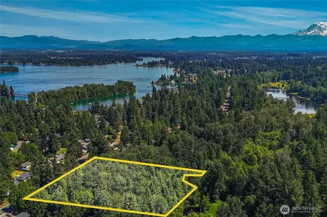 4302 W Tapps Drive E Lake Tapps WA 98391