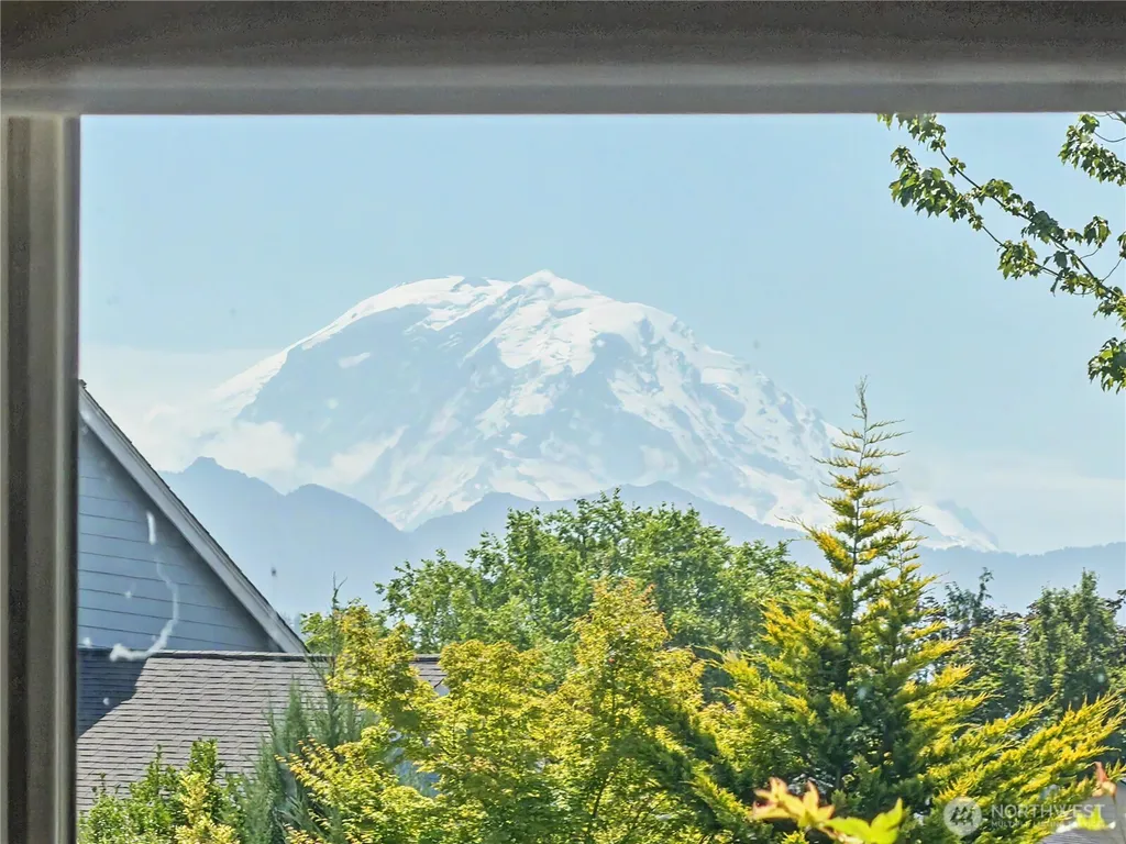 3284 Meadow Park Avenue Enumclaw WA 98022