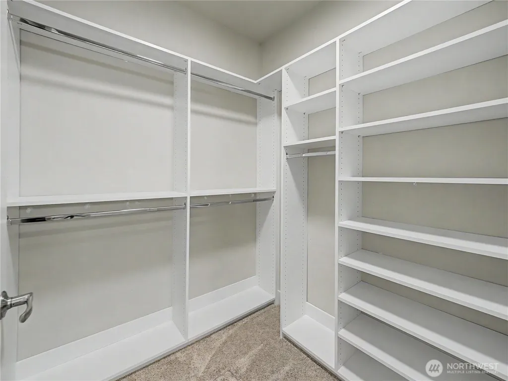 3284 Meadow Park Avenue Enumclaw WA 98022