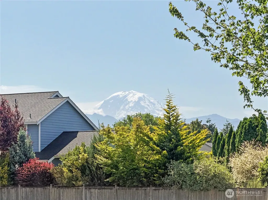 3284 Meadow Park Avenue Enumclaw WA 98022