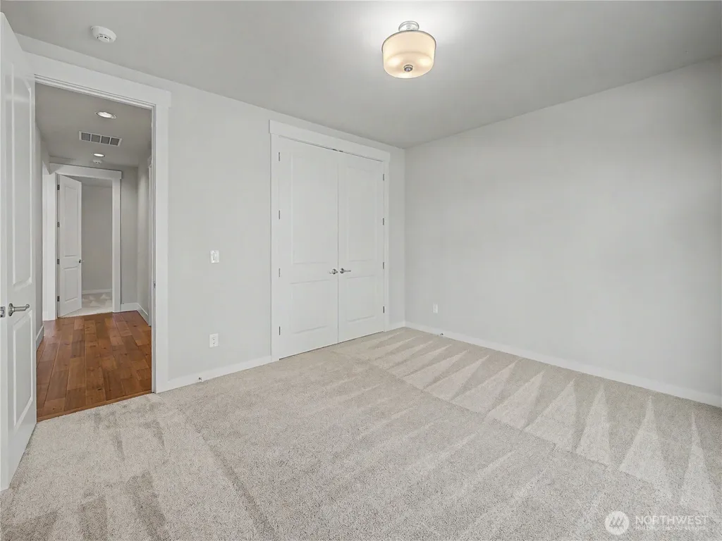 3284 Meadow Park Avenue Enumclaw WA 98022