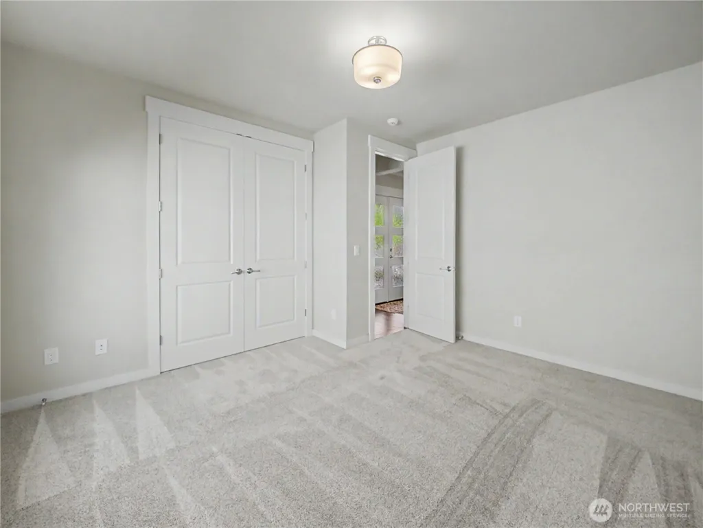 3284 Meadow Park Avenue Enumclaw WA 98022
