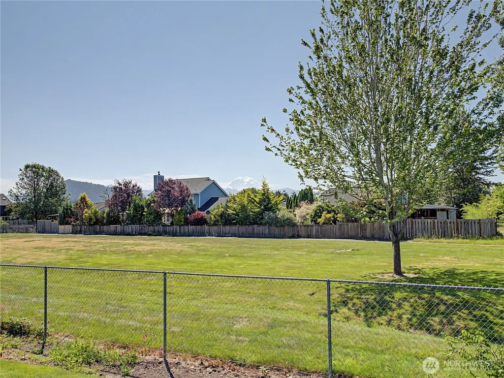 3284 Meadow Park Avenue Enumclaw WA 98022