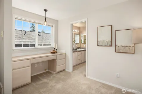 8347 9th Avenue NW Seattle WA 98117