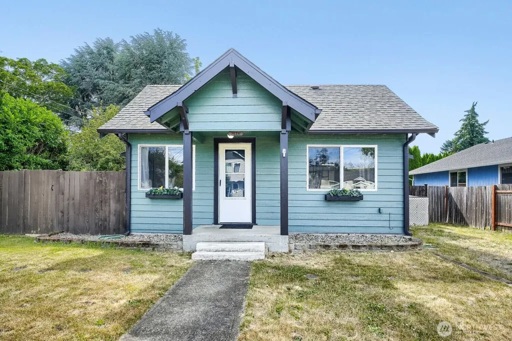 7626 Winnetka Street Tacoma WA 98408