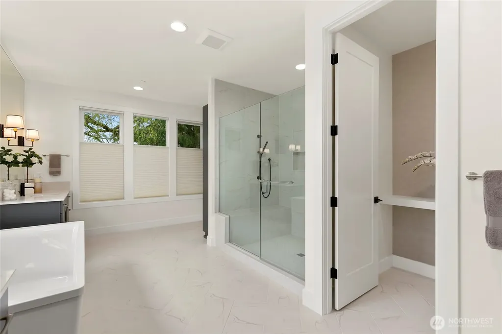 11616 SE 47th Place Bellevue WA 98006
