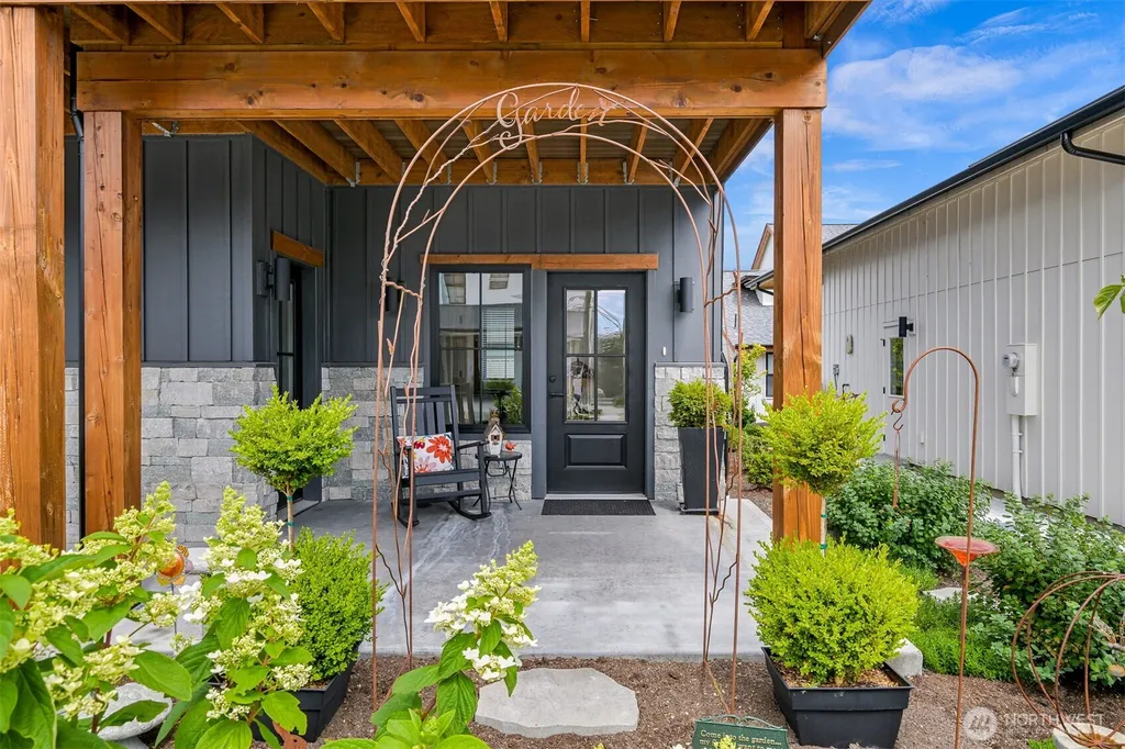203 Pebblebrook Drive Lynden WA 98264
