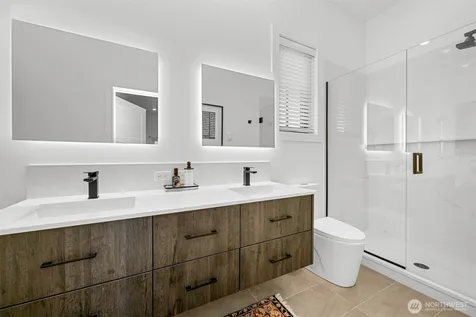 203 Pebblebrook Drive Lynden WA 98264