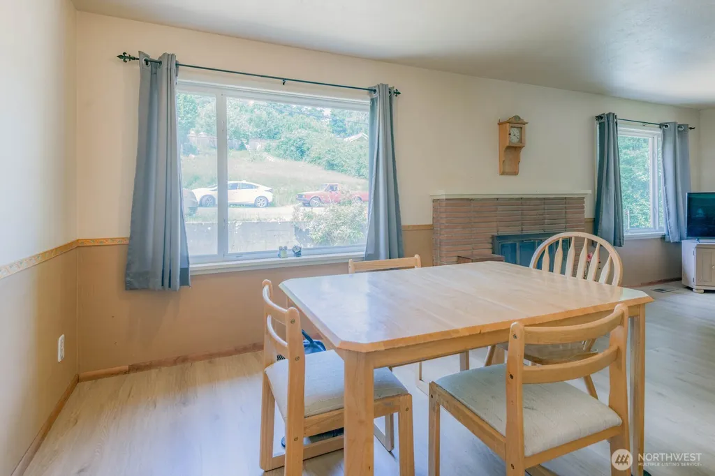 2124 N Callow Avenue Bremerton WA 98312