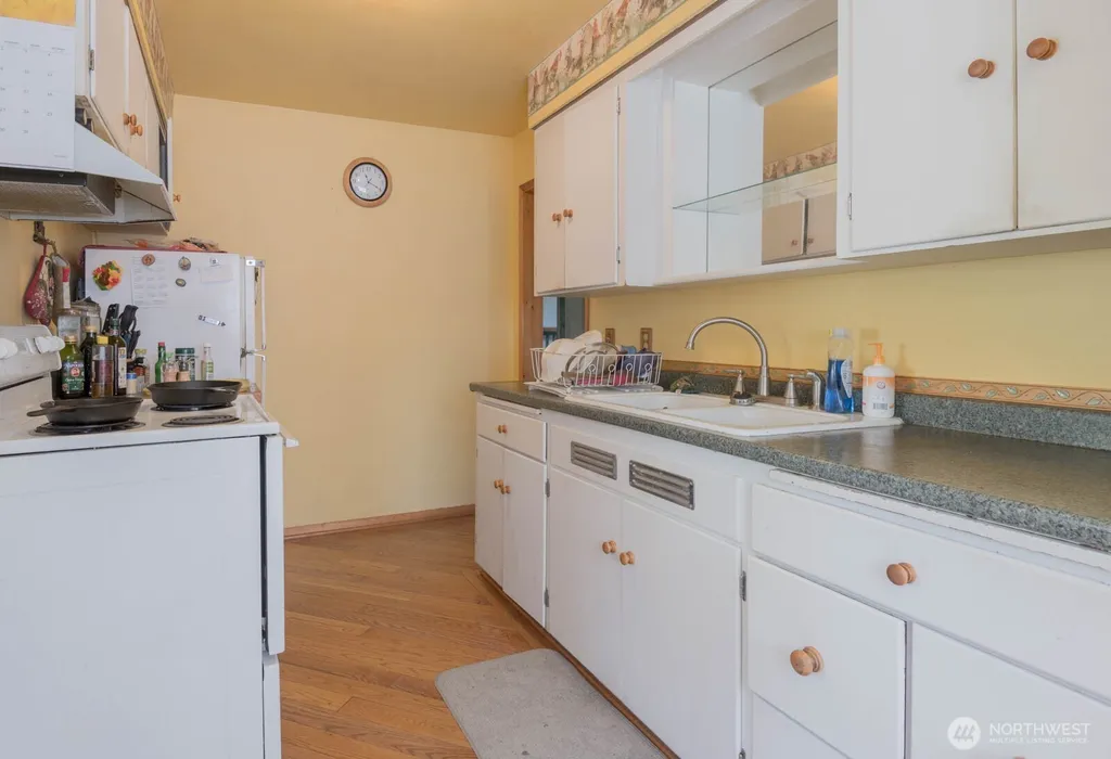 2124 N Callow Avenue Bremerton WA 98312