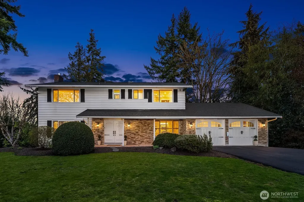 2650 79th Avenue NE Medina WA 98039