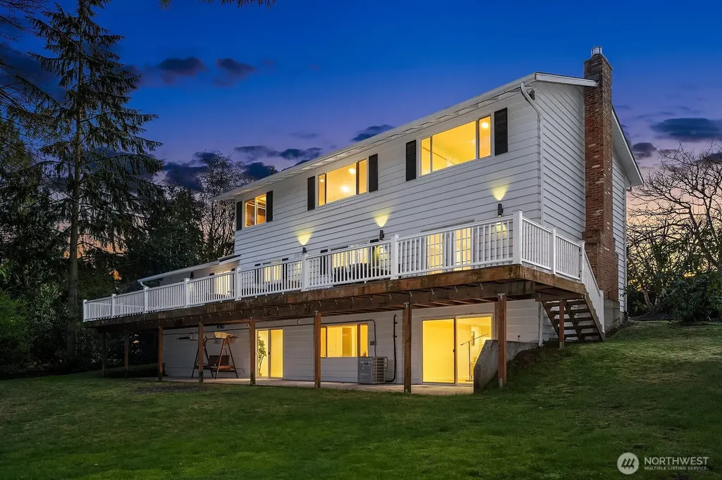 2650 79th Avenue NE Medina WA 98039
