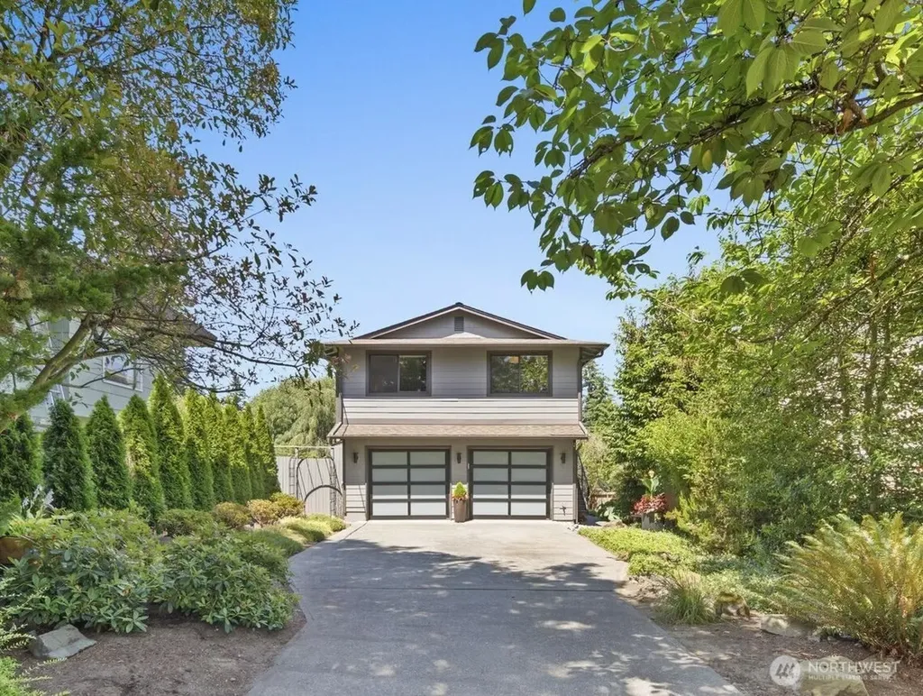 1520 NE 89th Street Seattle WA 98115