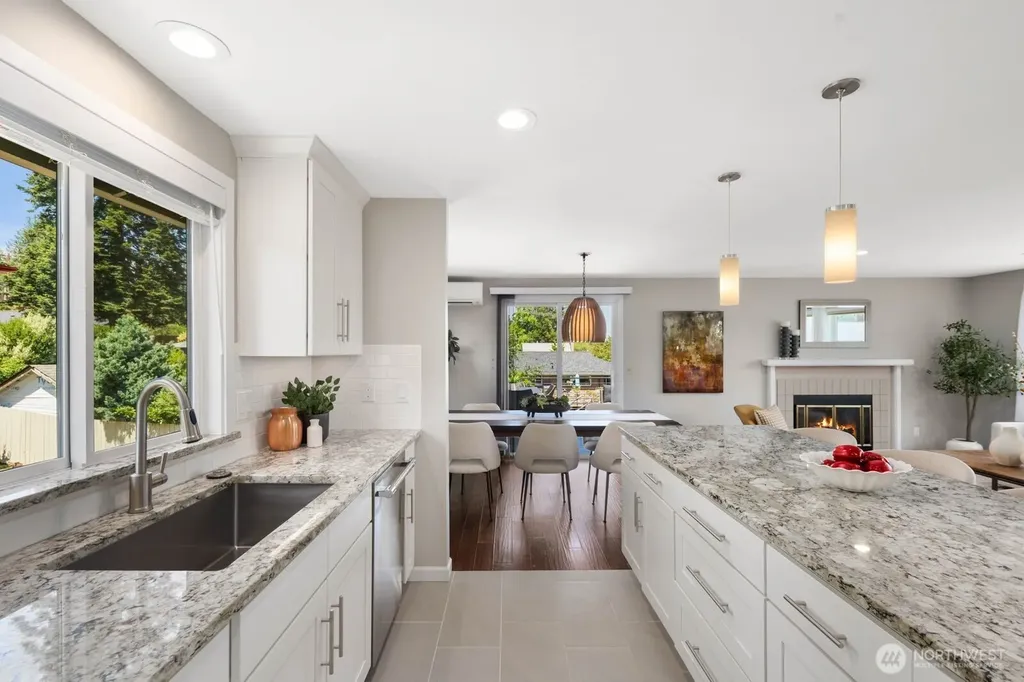 1520 NE 89th Street Seattle WA 98115