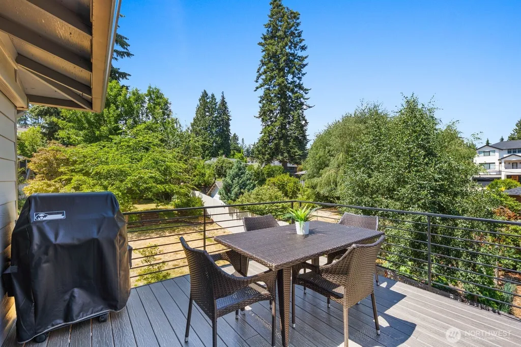 1520 NE 89th Street Seattle WA 98115