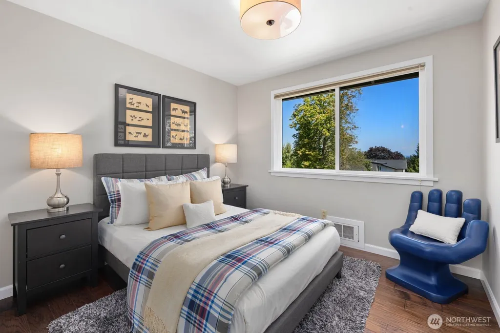 1520 NE 89th Street Seattle WA 98115