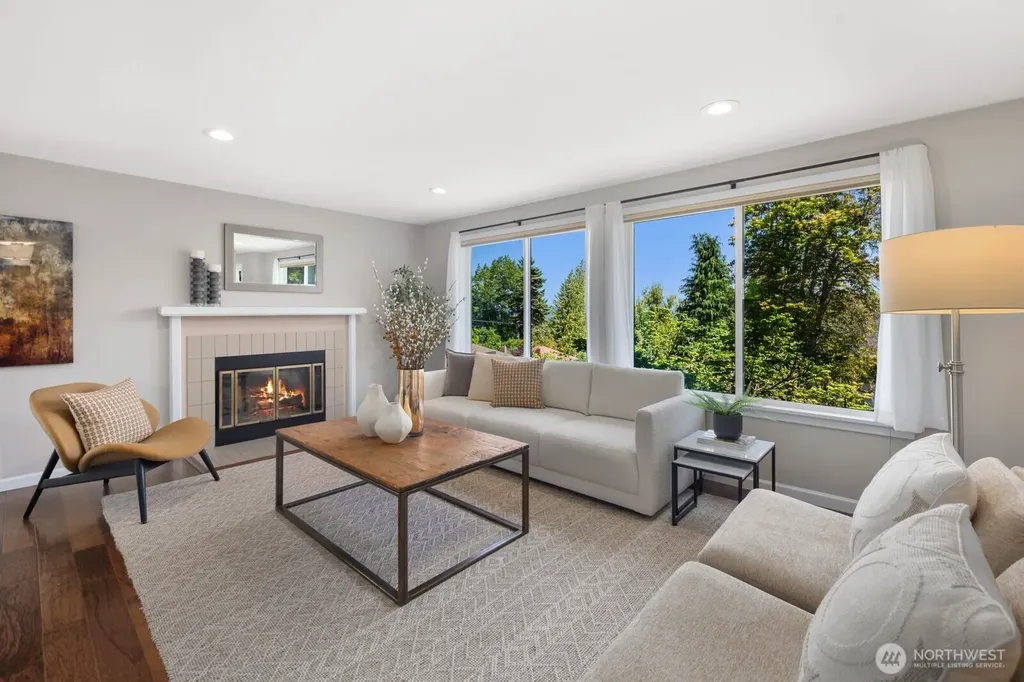 1520 NE 89th Street Seattle WA 98115