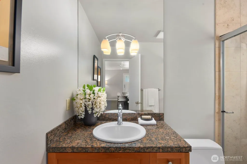 1520 NE 89th Street Seattle WA 98115