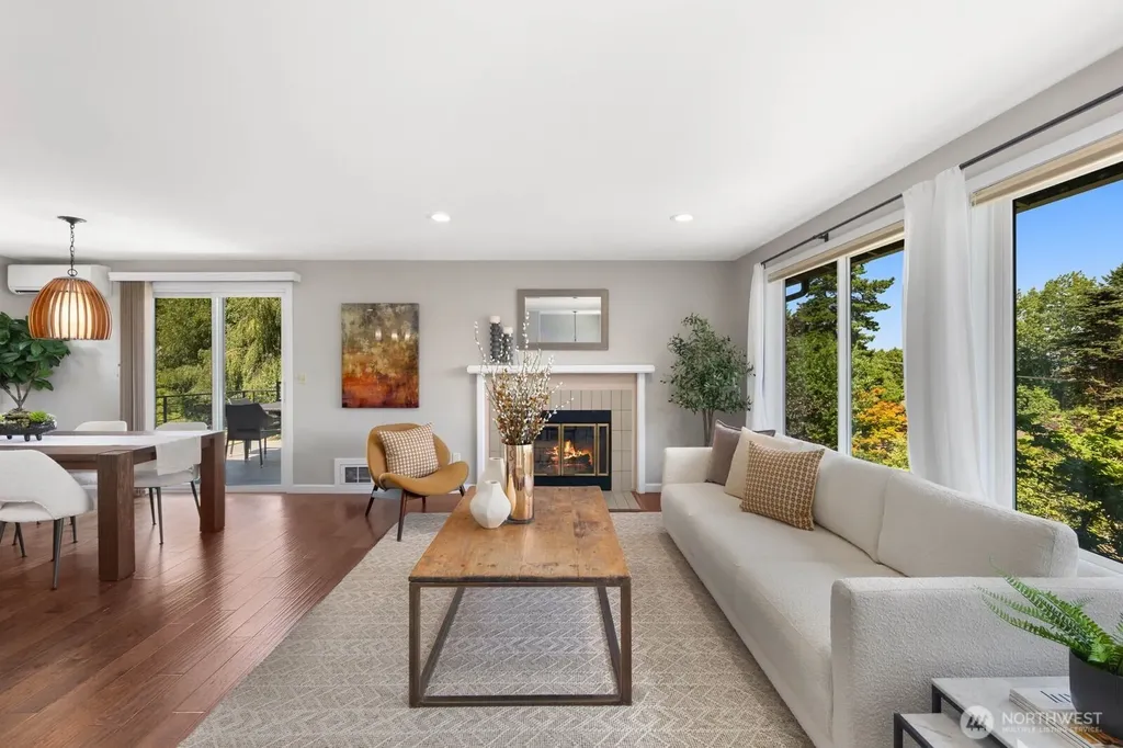 1520 NE 89th Street Seattle WA 98115