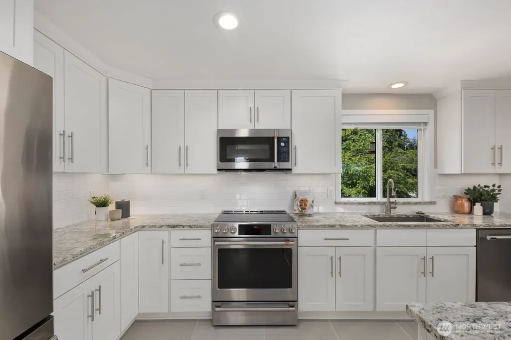 1520 NE 89th Street Seattle WA 98115