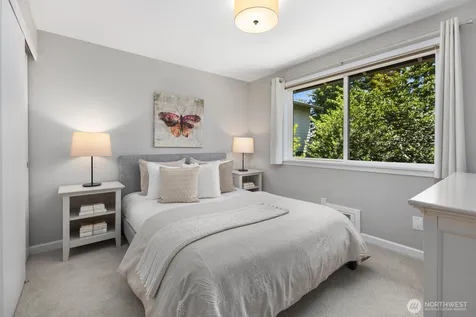 1520 NE 89th Street Seattle WA 98115