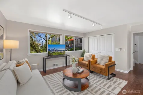1520 NE 89th Street Seattle WA 98115