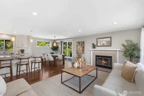 1520 NE 89th Street Seattle WA 98115