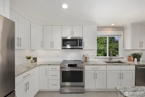 1520 NE 89th Street Seattle WA 98115