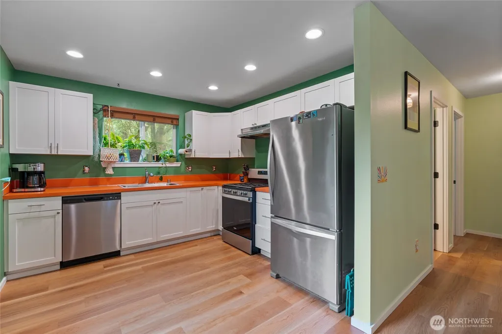 2026 Island Drive NW Olympia WA 98502
