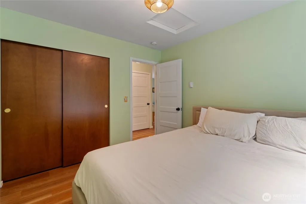 2026 Island Drive NW Olympia WA 98502