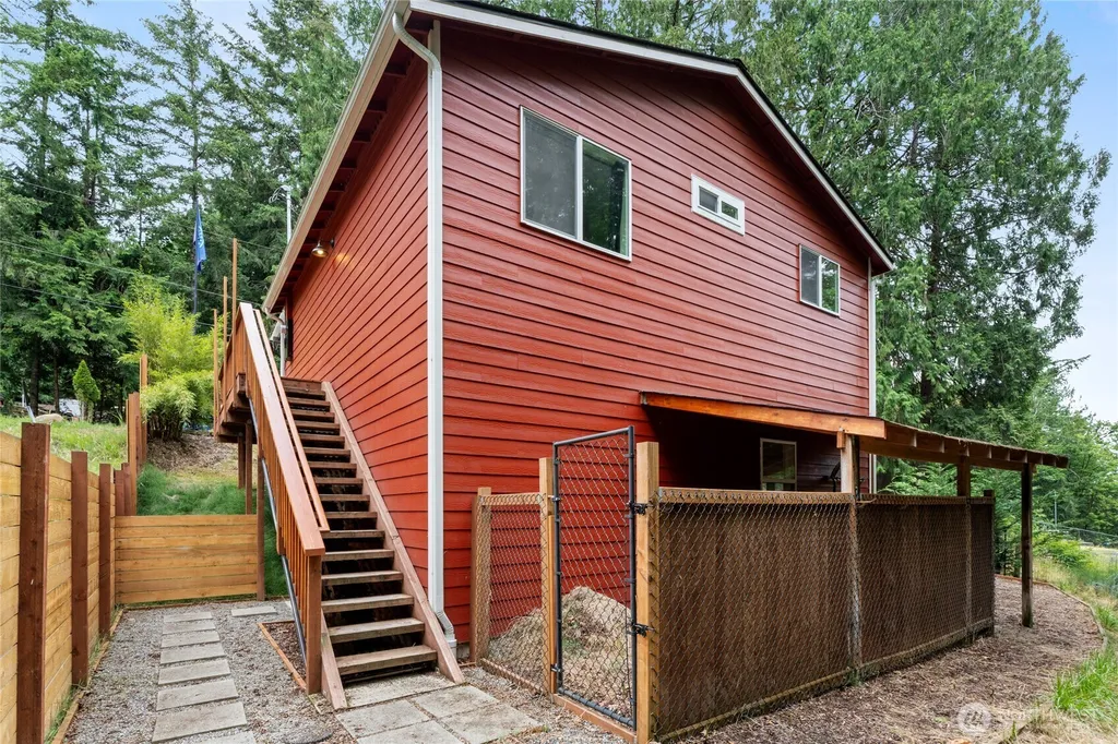 2026 Island Drive NW Olympia WA 98502